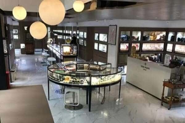 呼伦贝尔市新巴尔虎左佳哥鉴酒商行